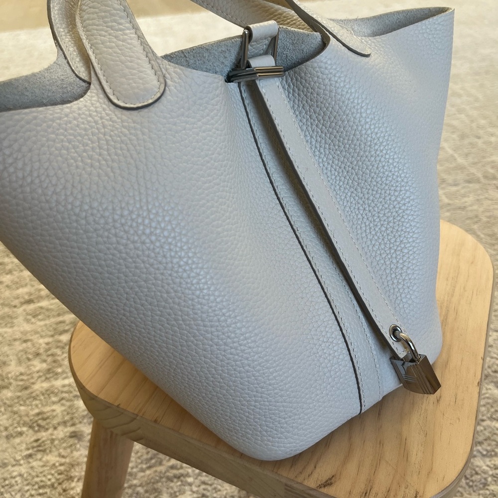 Carie picotin lock 18 Tote Bag